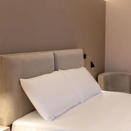 Daire Alesia's Saranda